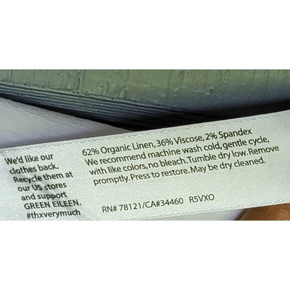 Eileen Fisher Organic Linen Cropped Cargo Pants. Size 4 - Picture 5 of 6